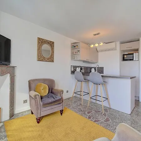 Le Louvre Floor 칸느