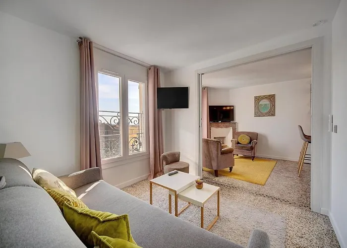 Le Louvre Floor Διαμέρισμα