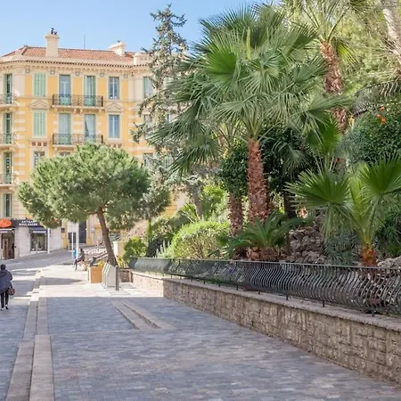 Le Louvre Floor Apartment Cannes